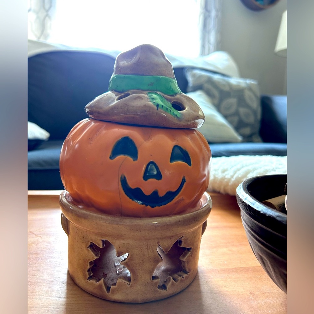 Vintage Jack o Lantern potpourri warmer